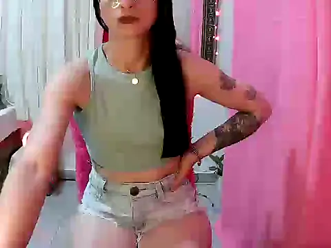 MissDominicc online show from December 14, 2025, 1:23 am