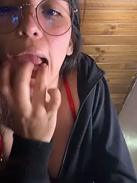 Snapshot of izzanagi129 chatting on March 2, 2026, 3:51 am izzanagi129 online show from March 2, 2026, 3:51 am