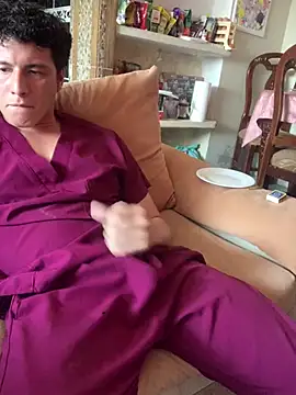 angelxxx95 online show from April 6, 2026, 6:09 pm