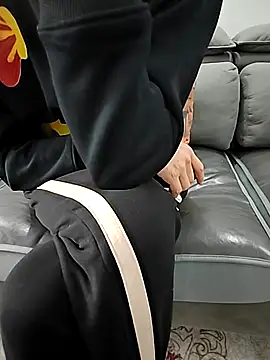 Snapshot of micai_fengbei chatting on March 2, 2026, 4:02 am micai fengbei online show from March 2, 2026, 4:02 am