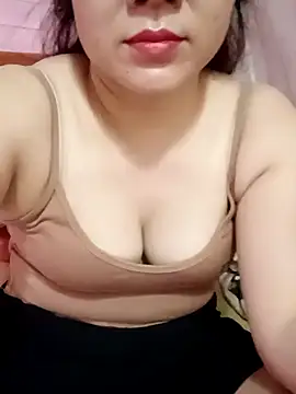 Snapshot of Lily-ross22 chatting on July 16, 2026, 4:59 pm Lily-ross22 online show from July 16, 2026, 4:59 pm