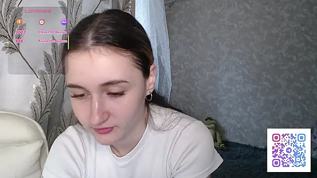 Snapshot of Ave_Costly chatting on March 27, 2026, 5:49 am Ave Costly online show from March 27, 2026, 5:49 am