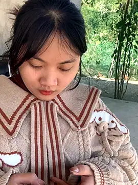 Snapshot of lau-2 chatting on November 27, 2025, 2:45 am lau-2 online show from November 27, 2025, 2:45 am