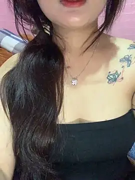 Snapshot of lau-2 chatting on November 25, 2025, 2:01 am lau-2 online show from November 25, 2025, 2:01 am