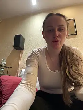 TomilaSi online show from March 29, 2026, 10:00 pm