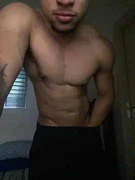 MoreninhoMagrinho online show from December 3, 2025, 3:40 am