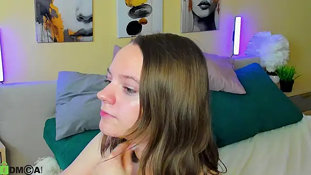 Olivia Riesz online show from March 27, 2026, 8:26 am