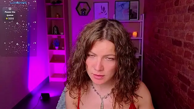 Marla Bri online show from June 1, 2026, 1:22 pm