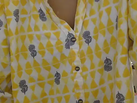 cute mahira online show from April 3, 2026, 5:08 pm