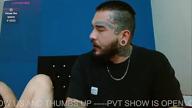 Snapshot of ARIA_AND_NICK chatting on July 12, 2026, 11:05 pm ARIA AND NICK online show from July 12, 2026, 11:05 pm