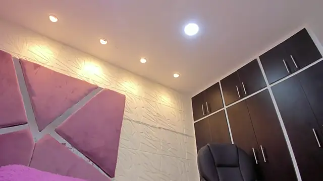 sol-angel online show from April 18, 2026, 4:20 pm