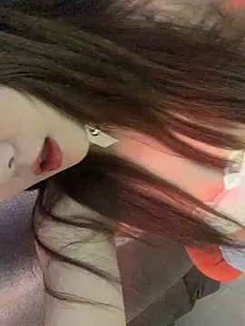 Snapshot of boniu-mimi chatting on December 18, 2025, 3:55 am boniu-mimi online show from December 18, 2025, 3:55 am