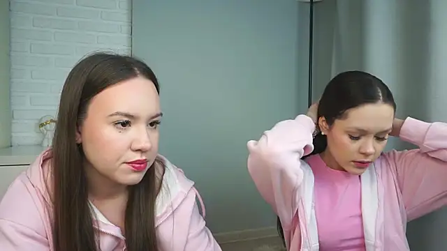 VirginiaRowe online show from January 17, 2026, 3:59 pm