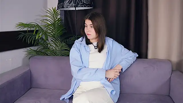 Snapshot of ZulaRattan chatting on November 25, 2025, 6:14 am ZulaRattan online show from November 25, 2025, 6:14 am