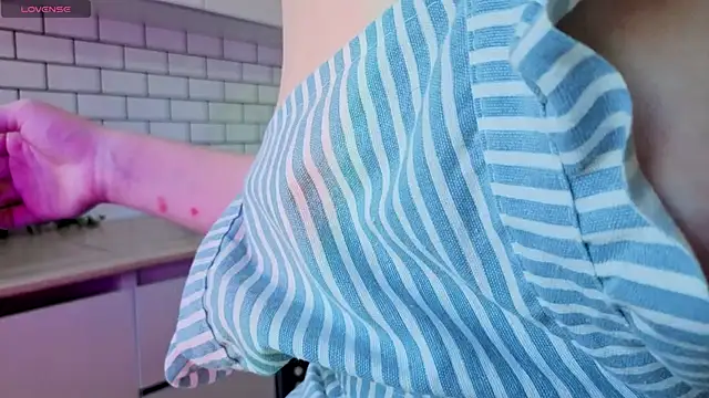 Me1inMonro online show from April 2, 2026, 5:36 am