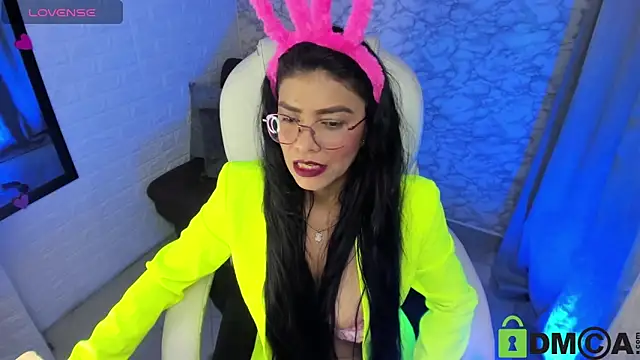 aisha cambell online show from December 2, 2025, 10:00 pm