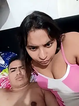 Snapshot of culona2417 chatting on December 18, 2025, 4:06 am culona2417 online show from December 18, 2025, 4:06 am