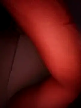 Snapshot of culona2417 chatting on December 15, 2025, 7:25 am culona2417 online show from December 15, 2025, 7:25 am