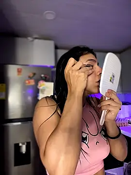 SaraAndrade  online show from April 7, 2026, 11:50 pm