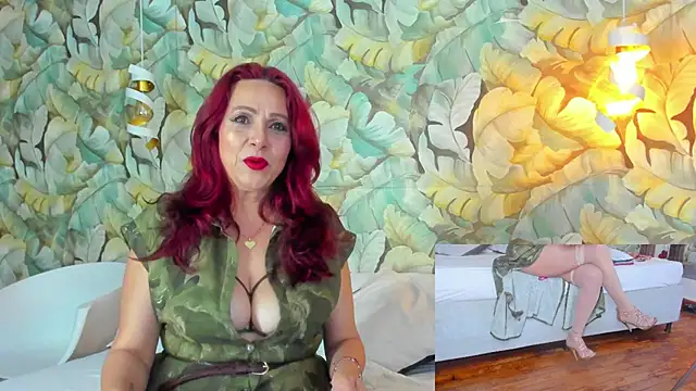 Snapshot of Madame_Angelic_1 chatting on February 10, 2026, 2:32 am Madame Angelic 1 online show from February 10, 2026, 2:32 am