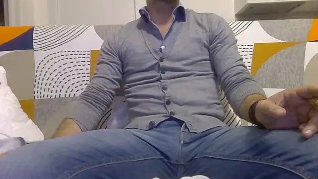 Eroshotlicker online show from December 15, 2025, 9:31 pm