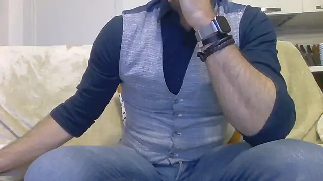 Eroshotlicker online show from April 13, 2026, 9:08 pm