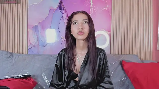 Snapshot of Maybeelin_ chatting on November 25, 2025, 10:21 pm Maybeelin online show from November 25, 2025, 10:21 pm