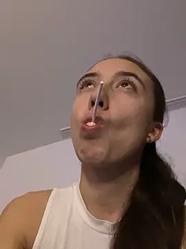 CristinaSw online show from December 18, 2025, 9:40 pm