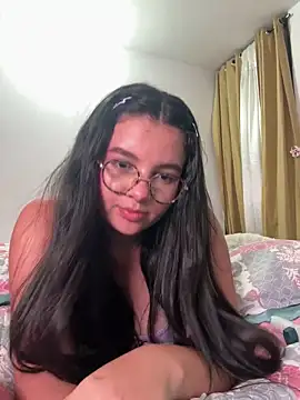 LilBunny 1 online show from November 26, 2025, 12:10 am