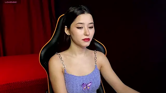 Snapshot of RedMidnight chatting on November 30, 2025, 5:14 pm RedMidnight online show from November 30, 2025, 5:14 pm