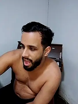 the pink girl online show from November 29, 2025, 4:45 am