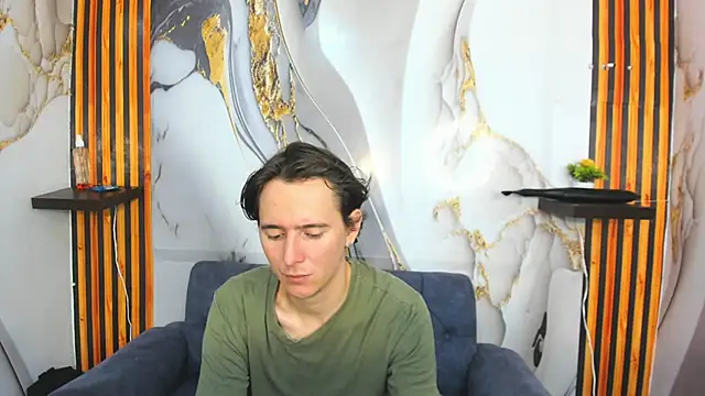 Aaron LatinMen2 online show from November 30, 2025, 7:58 pm