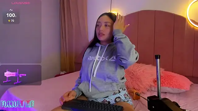 Snapshot of zammy_brown chatting on February 7, 2026, 3:36 am zammy brown online show from February 7, 2026, 3:36 am