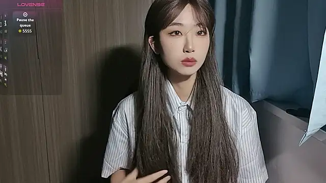 Snapshot of Yyoo-99 chatting on November 29, 2025, 10:10 pm Yyoo-99 online show from November 29, 2025, 10:10 pm