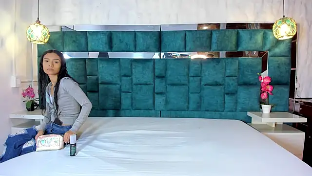 Snapshot of _bonnyandclyde chatting on January 18, 2026, 12:30 pm bonnyandclyde online show from January 18, 2026, 12:30 pm