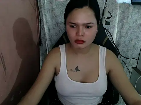 Snapshot of urSweetheart chatting on February 11, 2026, 12:54 am urSweetheart online show from February 11, 2026, 12:54 am