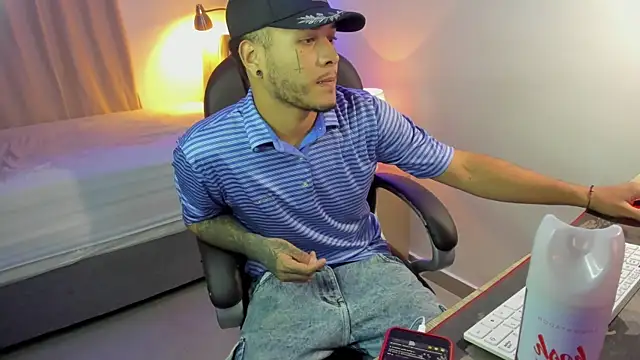 Snapshot of master_evil07 chatting on November 29, 2025, 6:02 am master evil07 online show from November 29, 2025, 6:02 am