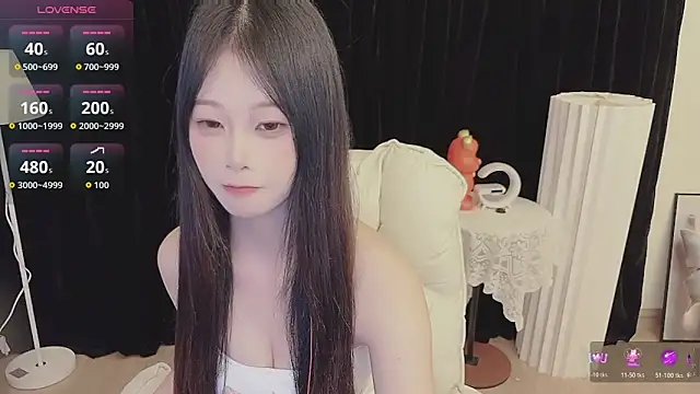 -Annababy online show from April 7, 2026, 8:43 pm