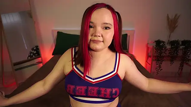 Snapshot of Rose_Luvv chatting on December 5, 2025, 7:18 am Rose Luvv online show from December 5, 2025, 7:18 am