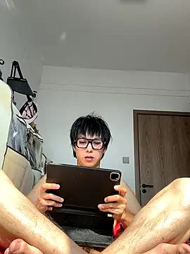 catsaver25 online show from December 5, 2025, 2:54 am