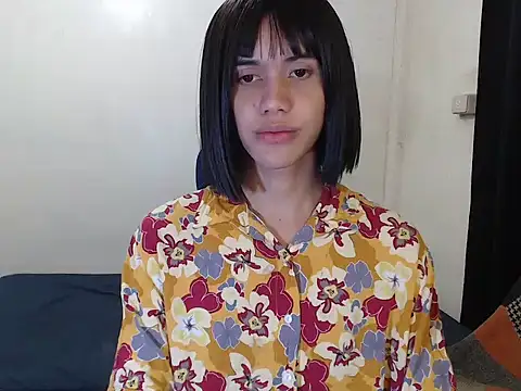 superhotbabe online show from December 16, 2025, 9:30 pm