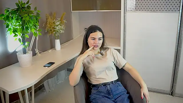 AngeloHerod online show from November 27, 2025, 4:13 am