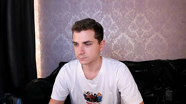 Snapshot of ThomasSmity chatting on December 4, 2025, 7:24 pm ThomasSmity online show from December 4, 2025, 7:24 pm