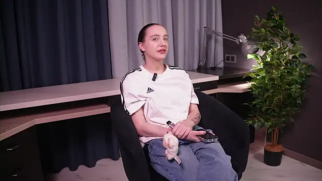 Snapshot of JesseGudgel chatting on November 27, 2025, 11:21 am JesseGudgel online show from November 27, 2025, 11:21 am