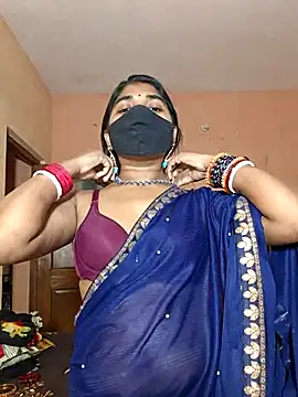 Snapshot of adite20 chatting on December 23, 2025, 5:18 am adite20 online show from December 23, 2025, 5:18 am