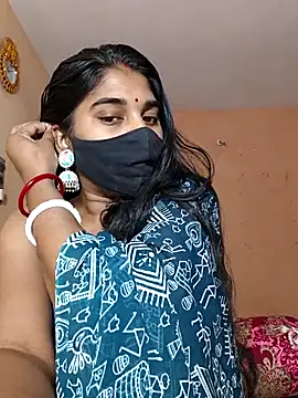 Snapshot of adite20 chatting on January 13, 2026, 5:44 am adite20 online show from January 13, 2026, 5:44 am