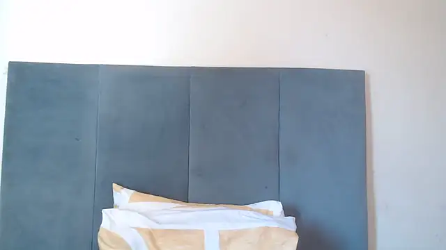 Chocolatebae86 online show from April 1, 2026, 6:48 am