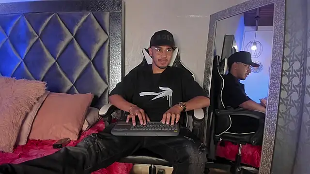 Brand Collins online show from December 20, 2025, 8:33 pm