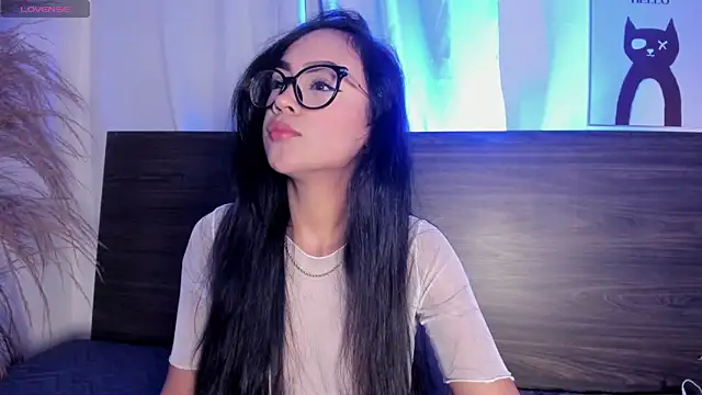 Snapshot of Klohewilliams_ chatting on February 9, 2026, 11:52 am Klohewilliams online show from February 9, 2026, 11:52 am