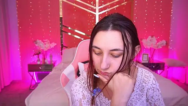 RoxieRay online show from March 24, 2026, 2:17 pm